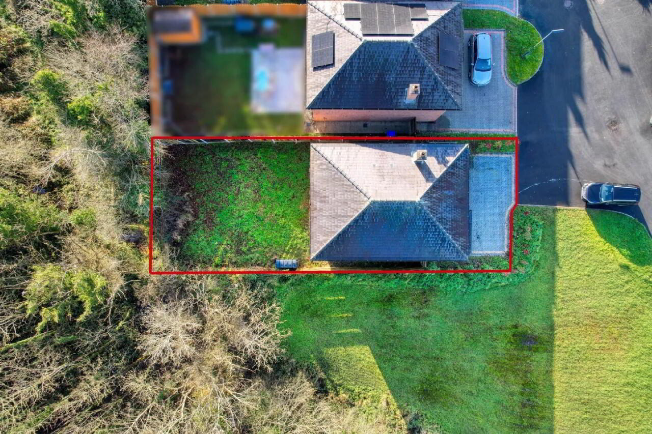 20 Ash Lawns 20 of 22