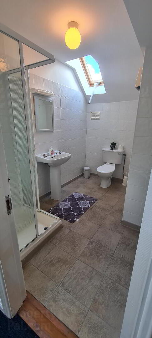 27b Yeats Village 6 of 6