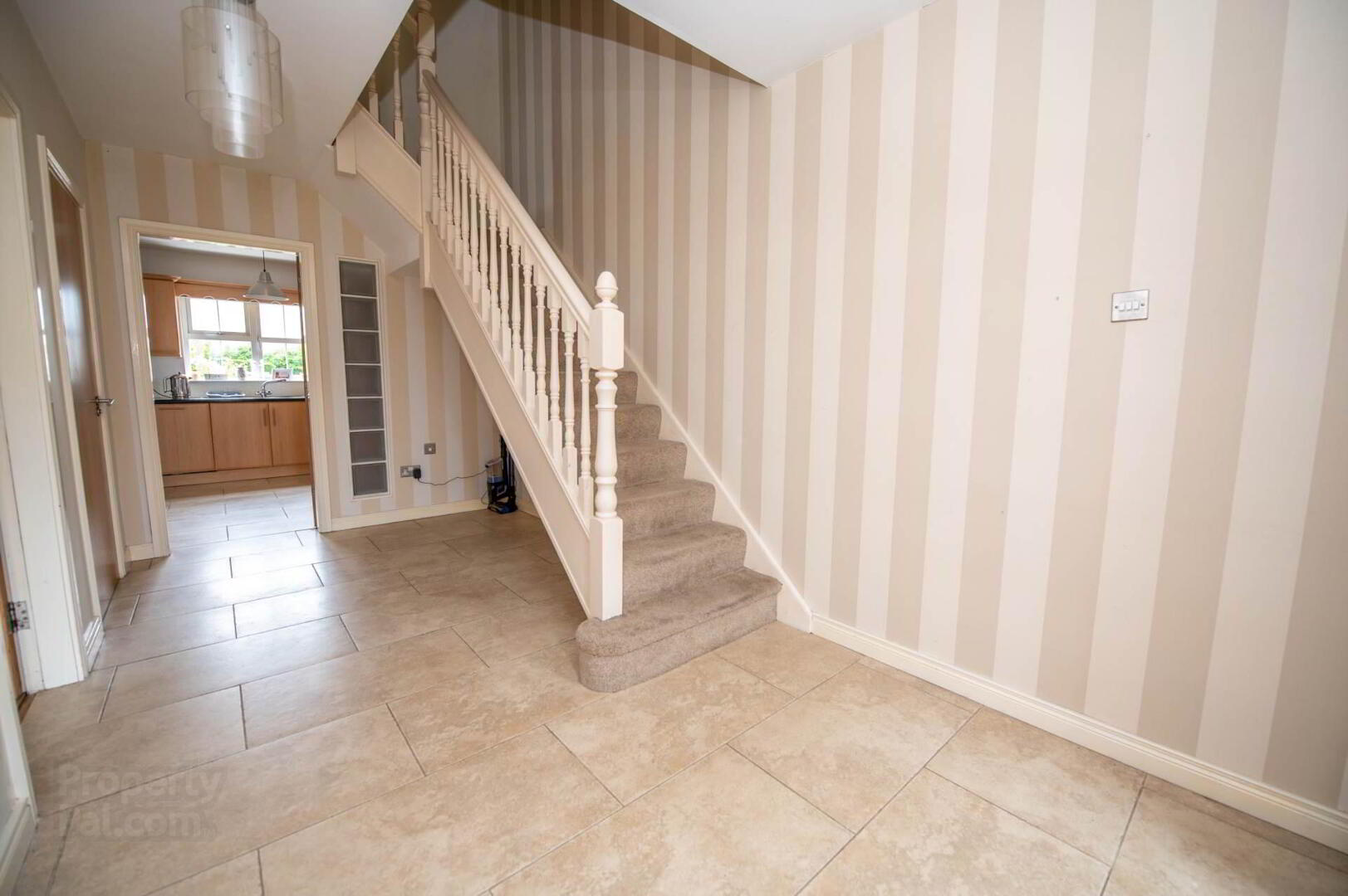 10 Fairview Manor 2 of 36