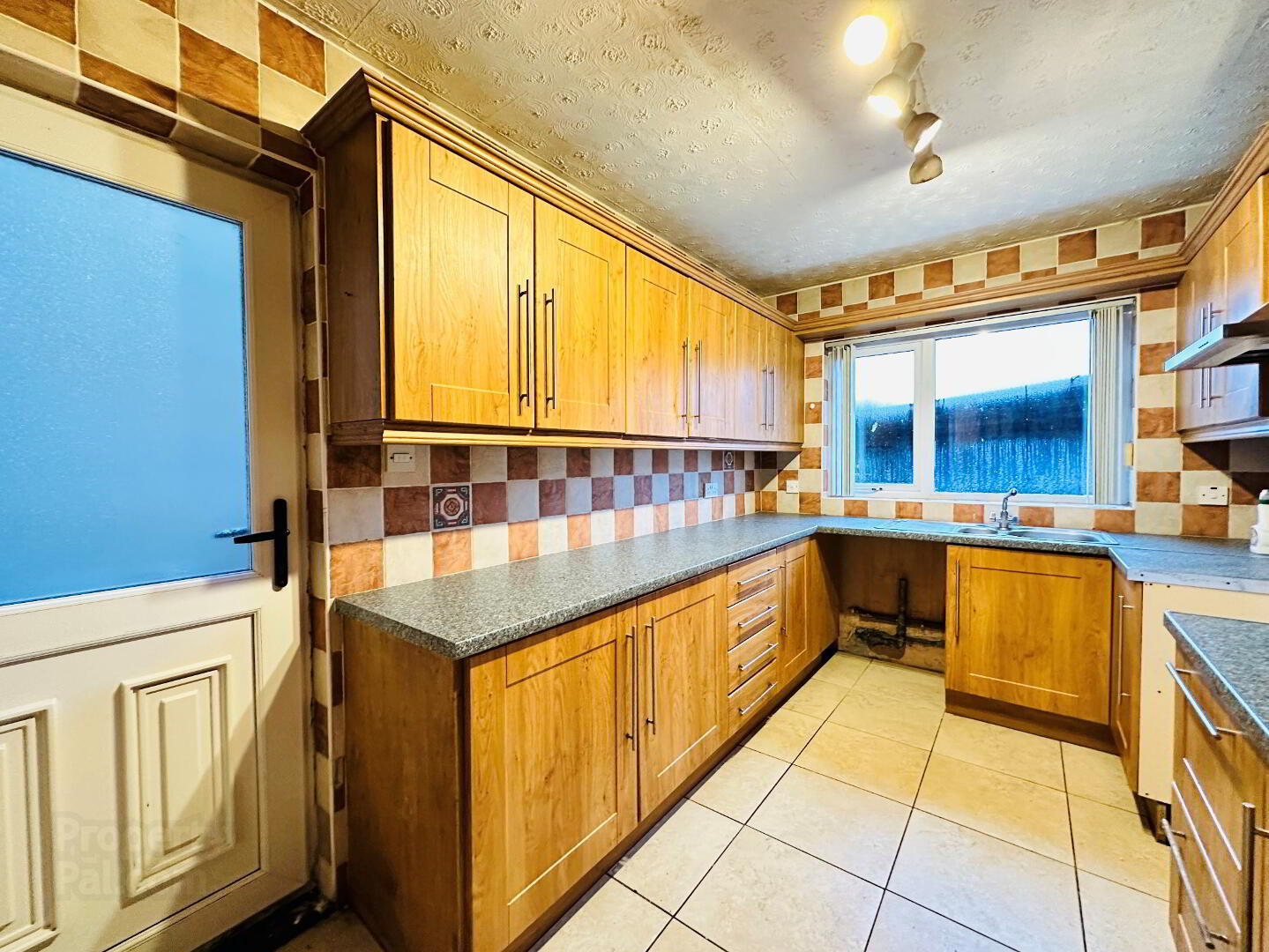5 Toome Road 6 of 16