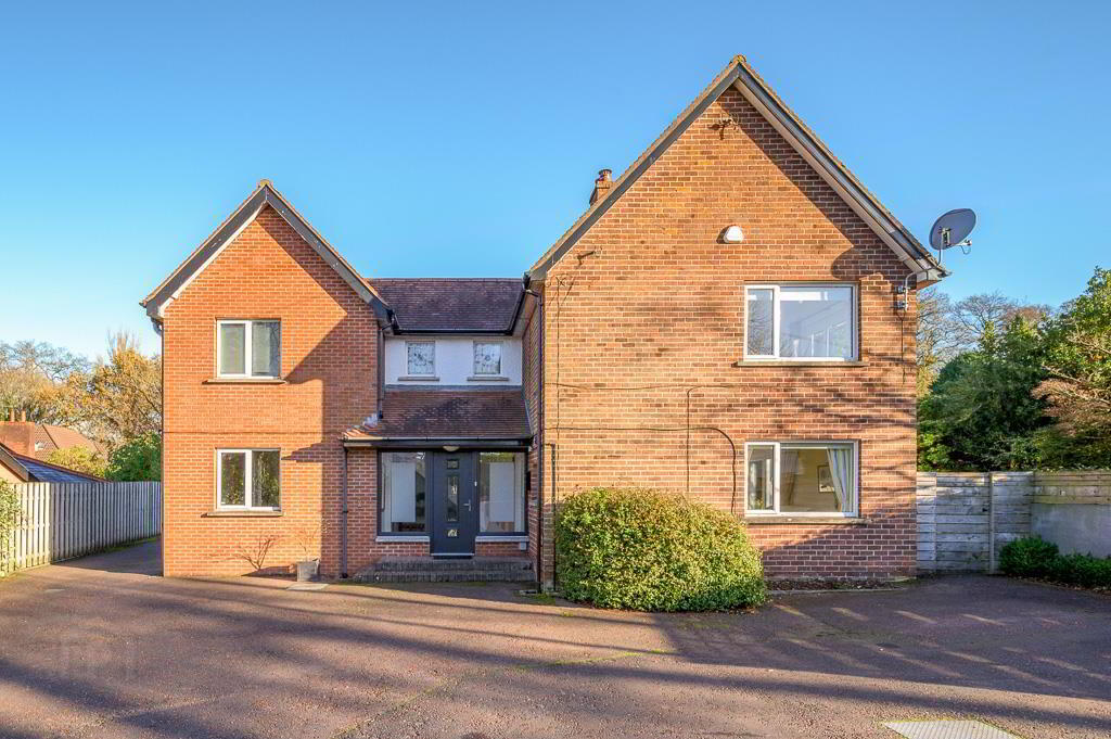 8 Croft Road 1 of 46