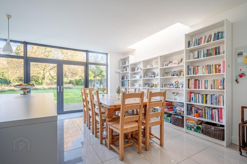 8 Croft Road 11 of 46