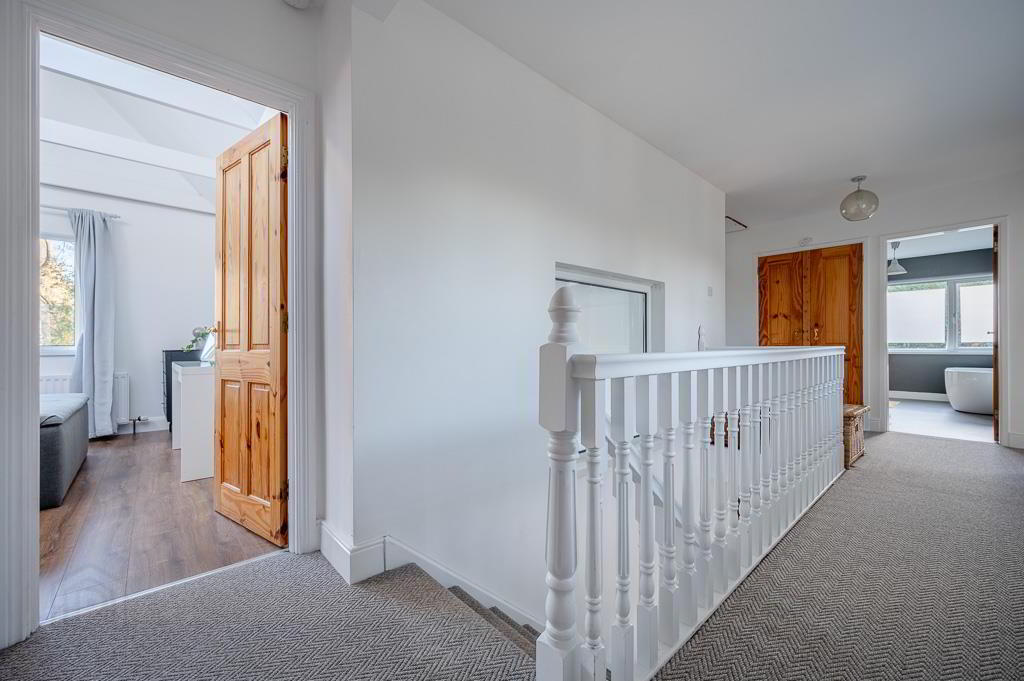 8 Croft Road 16 of 46
