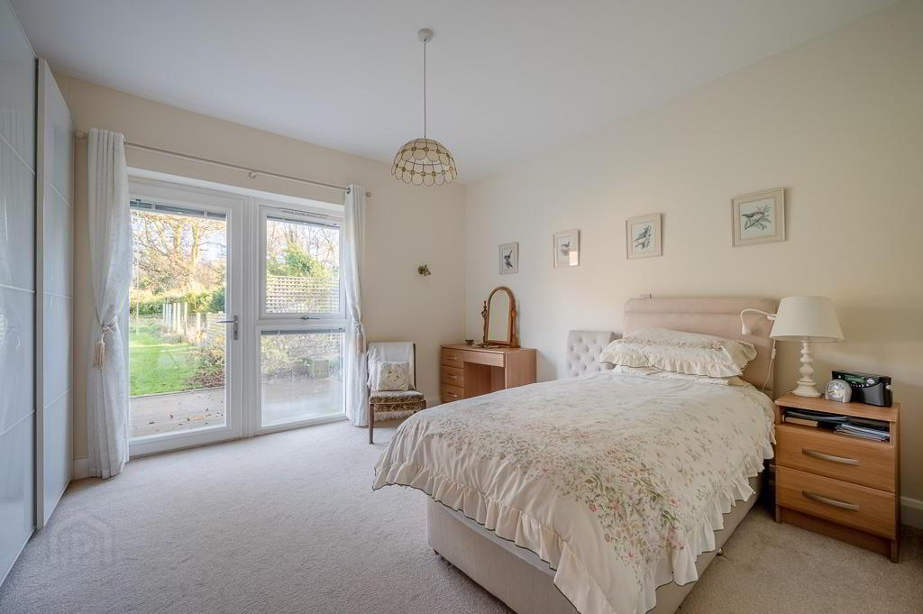 8 Croft Road 40 of 46