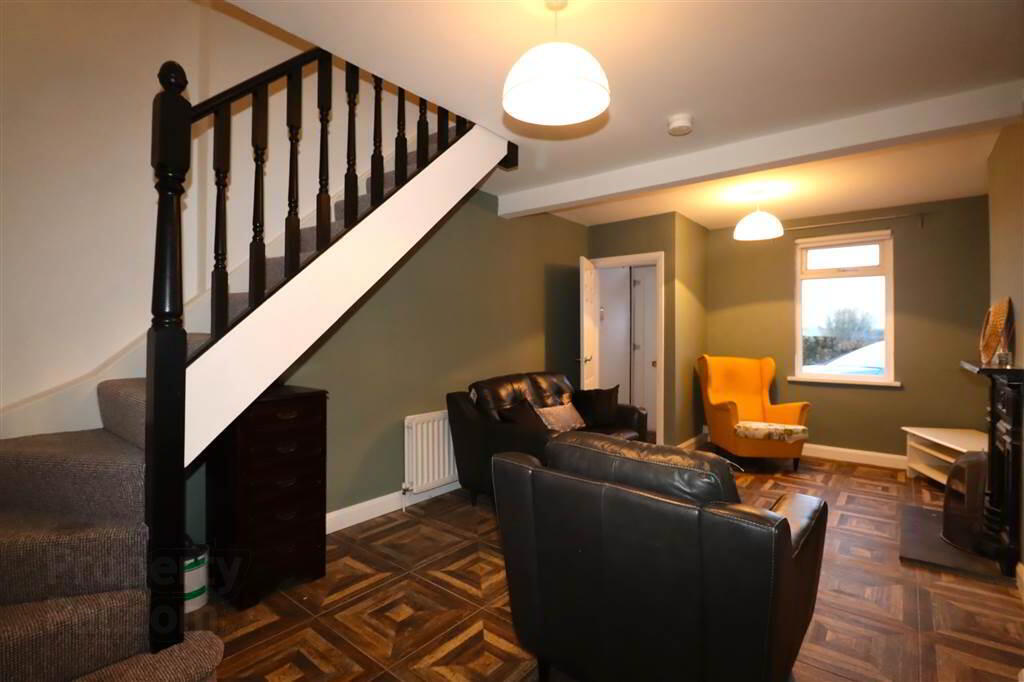 4 Hilden View 6 of 23