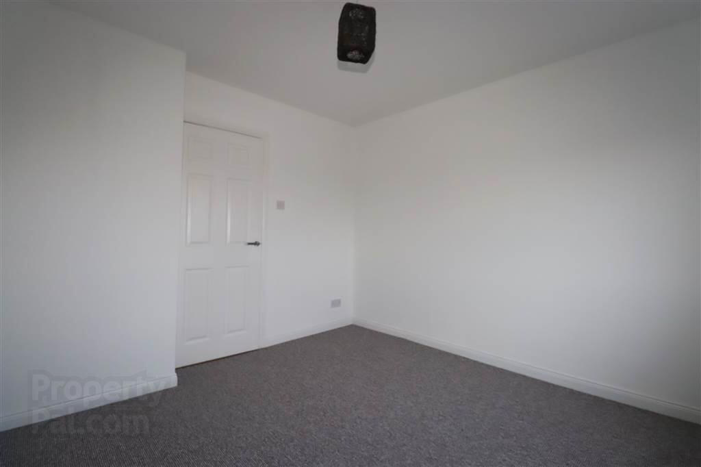 4 Hilden View 14 of 23