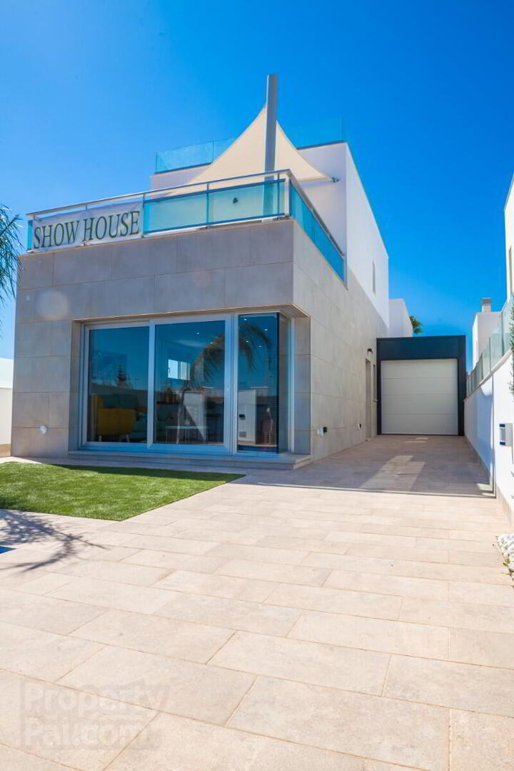 Villas 6 of 51