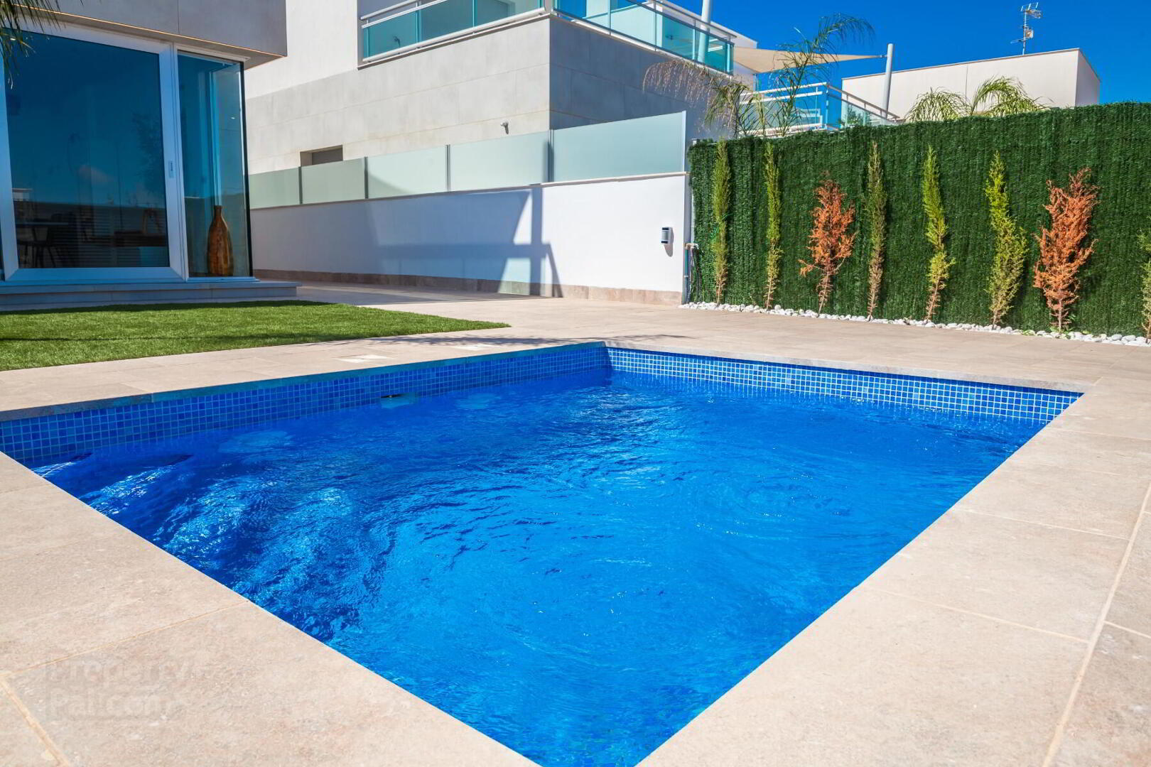 Villas 4 of 51