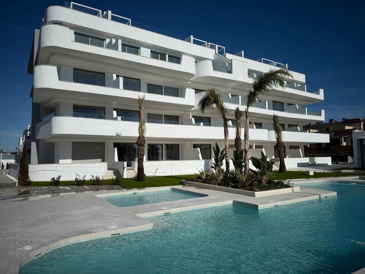Apartments 2 of 51
