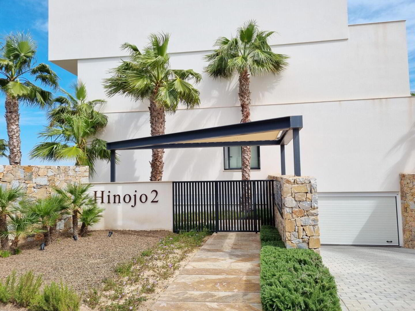 Las Colinas 7 of 28