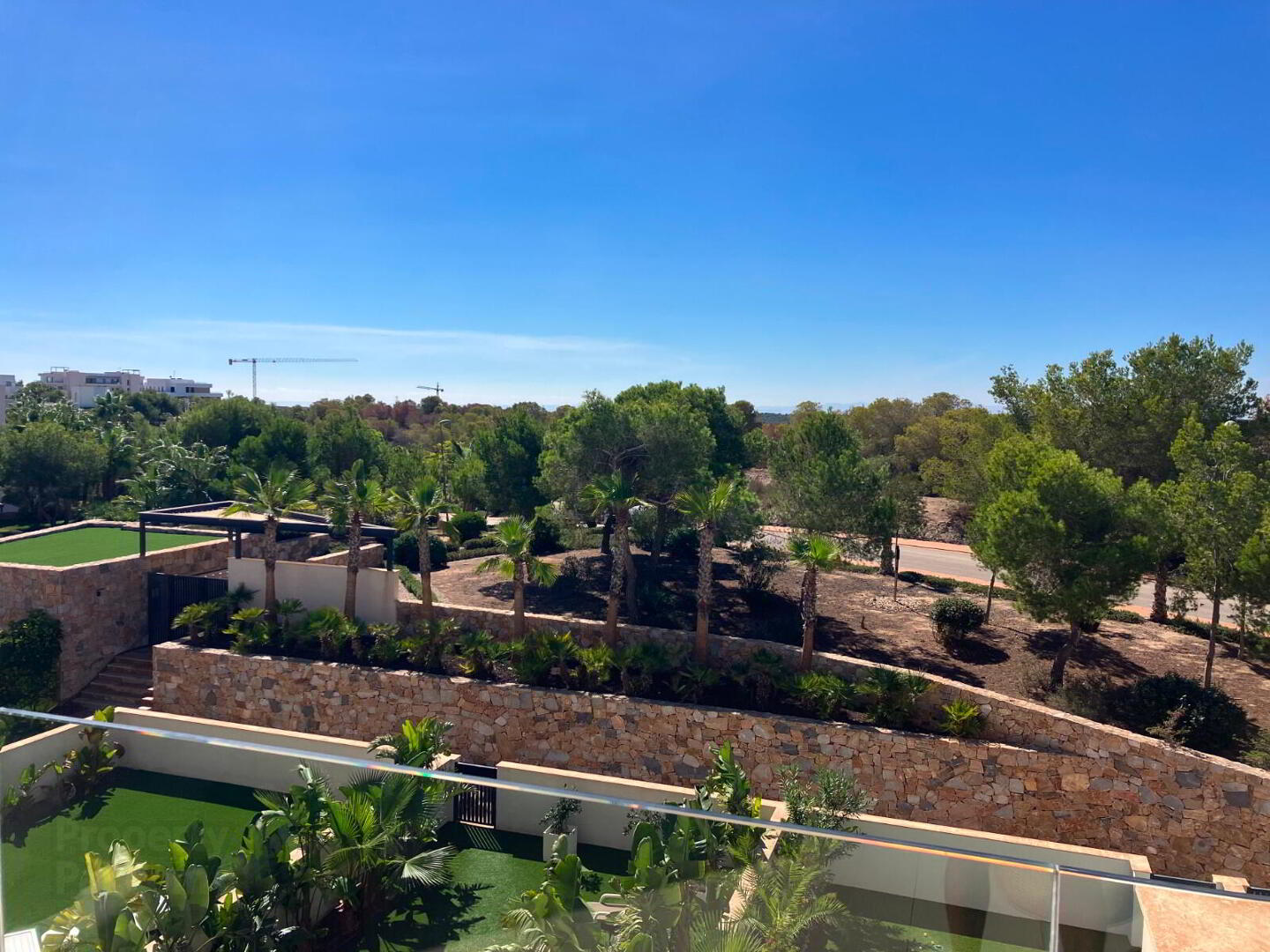 Las Colinas 28 of 32