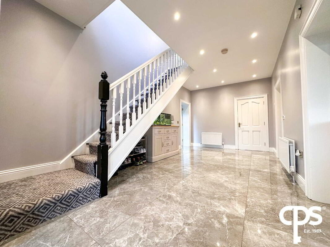 1 Stonebridge Mews 6 of 32