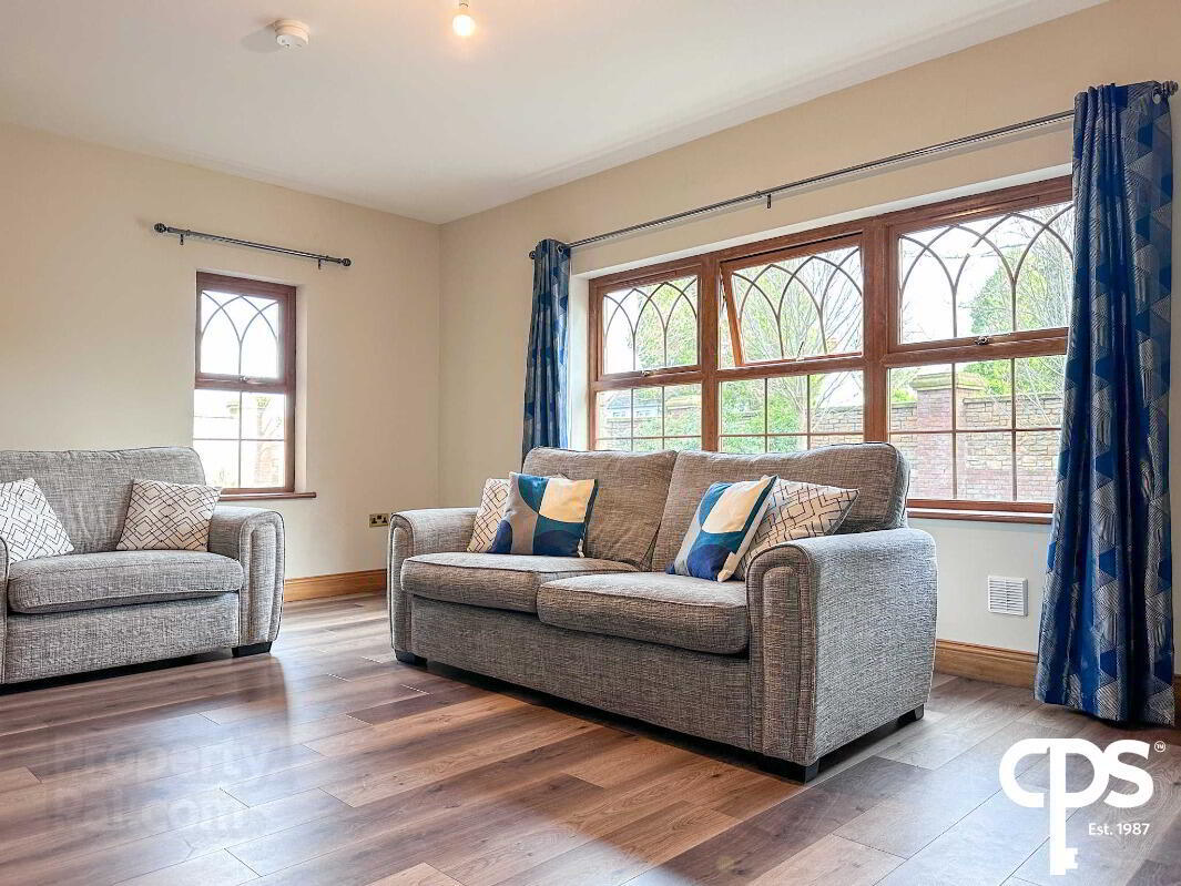 1 Stonebridge Mews 8 of 32