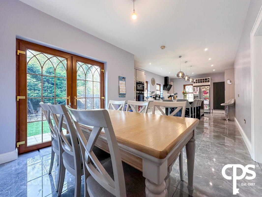 1 Stonebridge Mews 11 of 32
