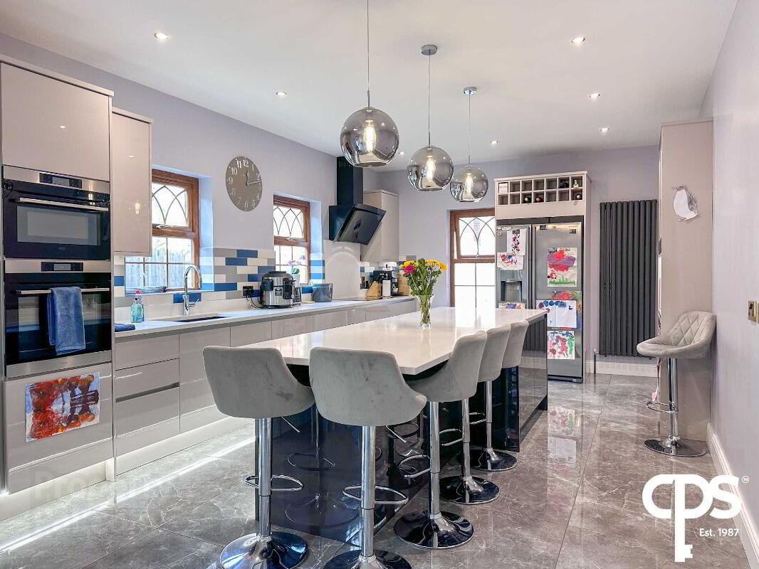 1 Stonebridge Mews 12 of 32
