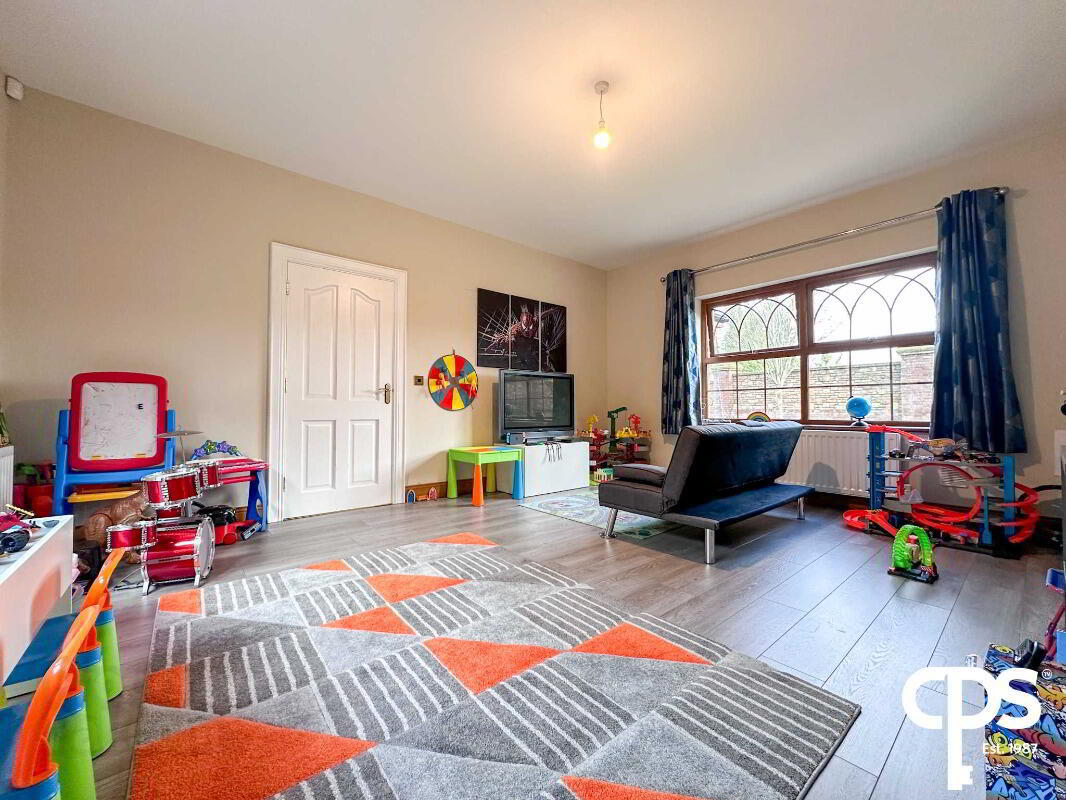 1 Stonebridge Mews 15 of 32