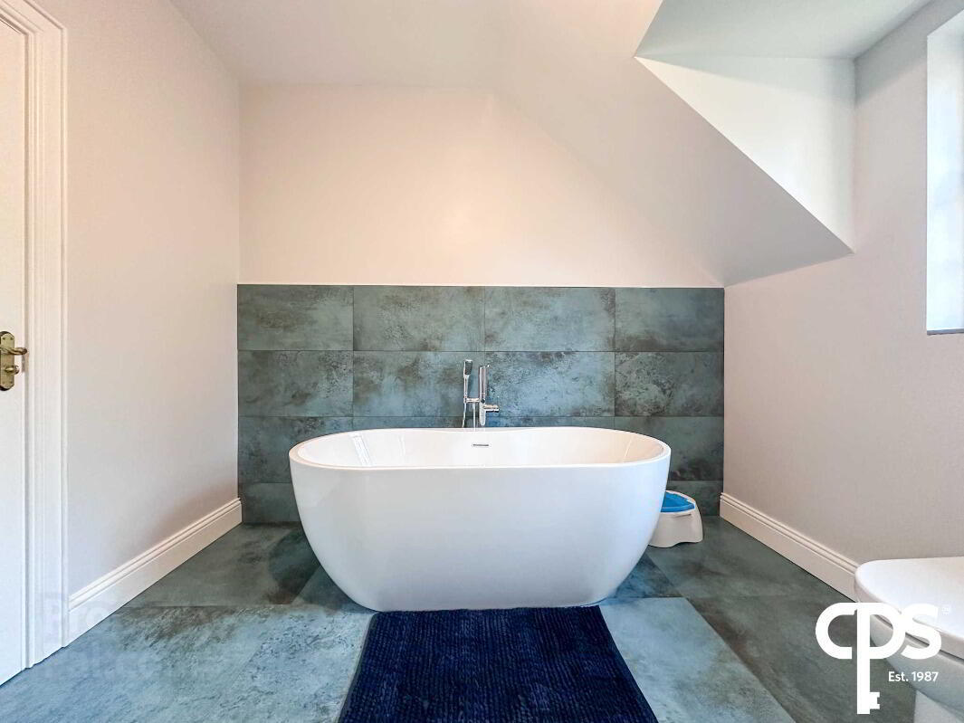 1 Stonebridge Mews 26 of 32