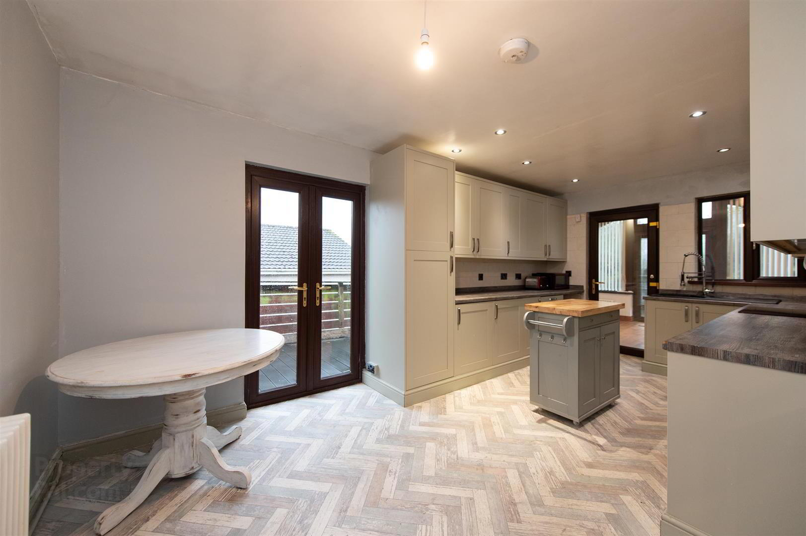 32 Mourne Grange 4 of 24