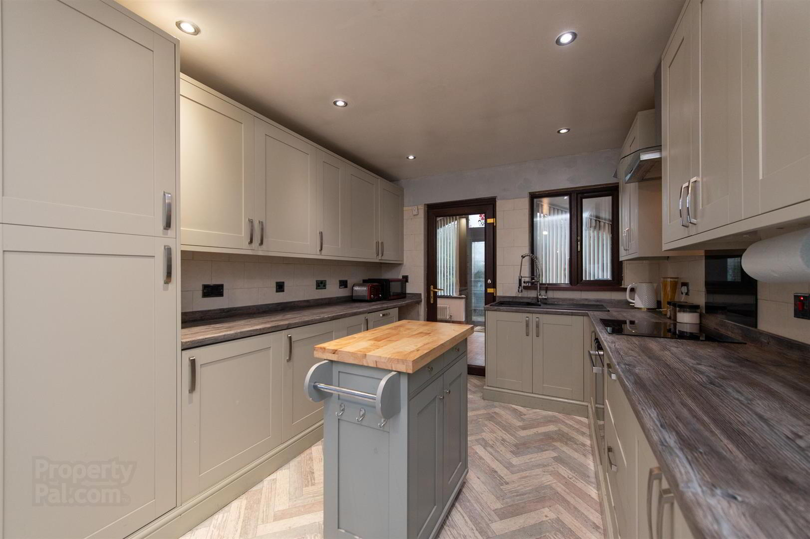 32 Mourne Grange 7 of 24