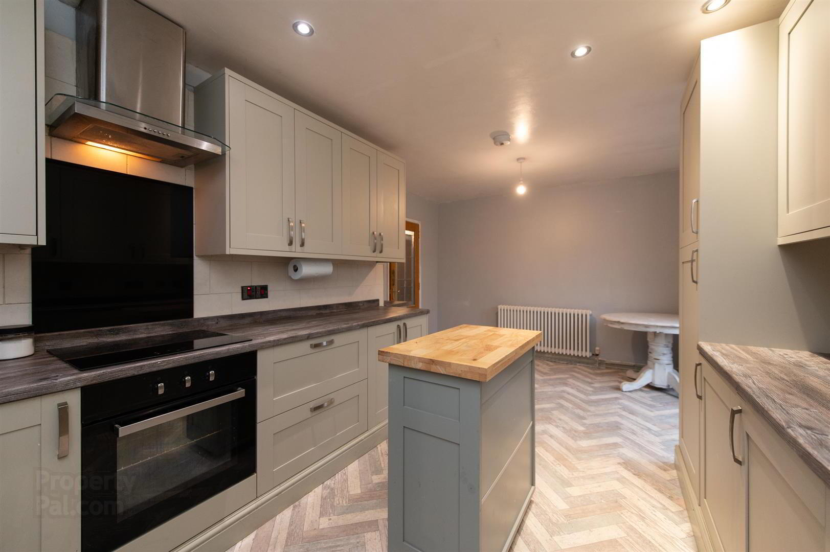 32 Mourne Grange 8 of 24