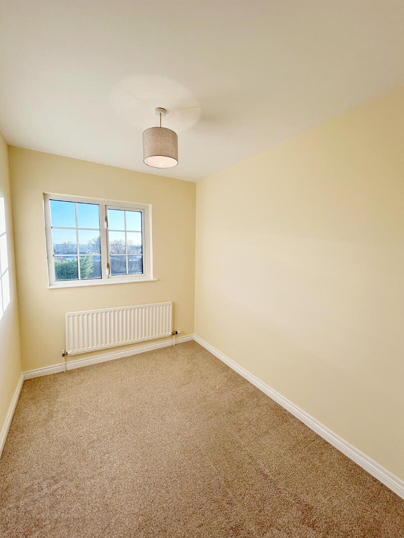 23 Knockgreenan Avenue 12 of 16