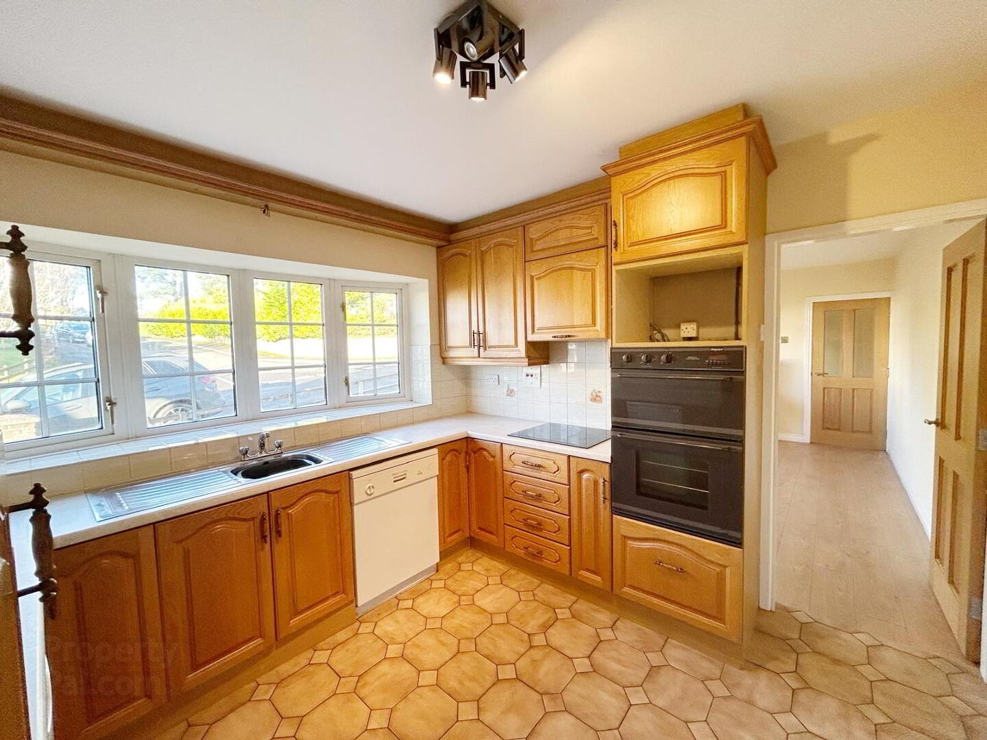 23 Knockgreenan Avenue 8 of 16