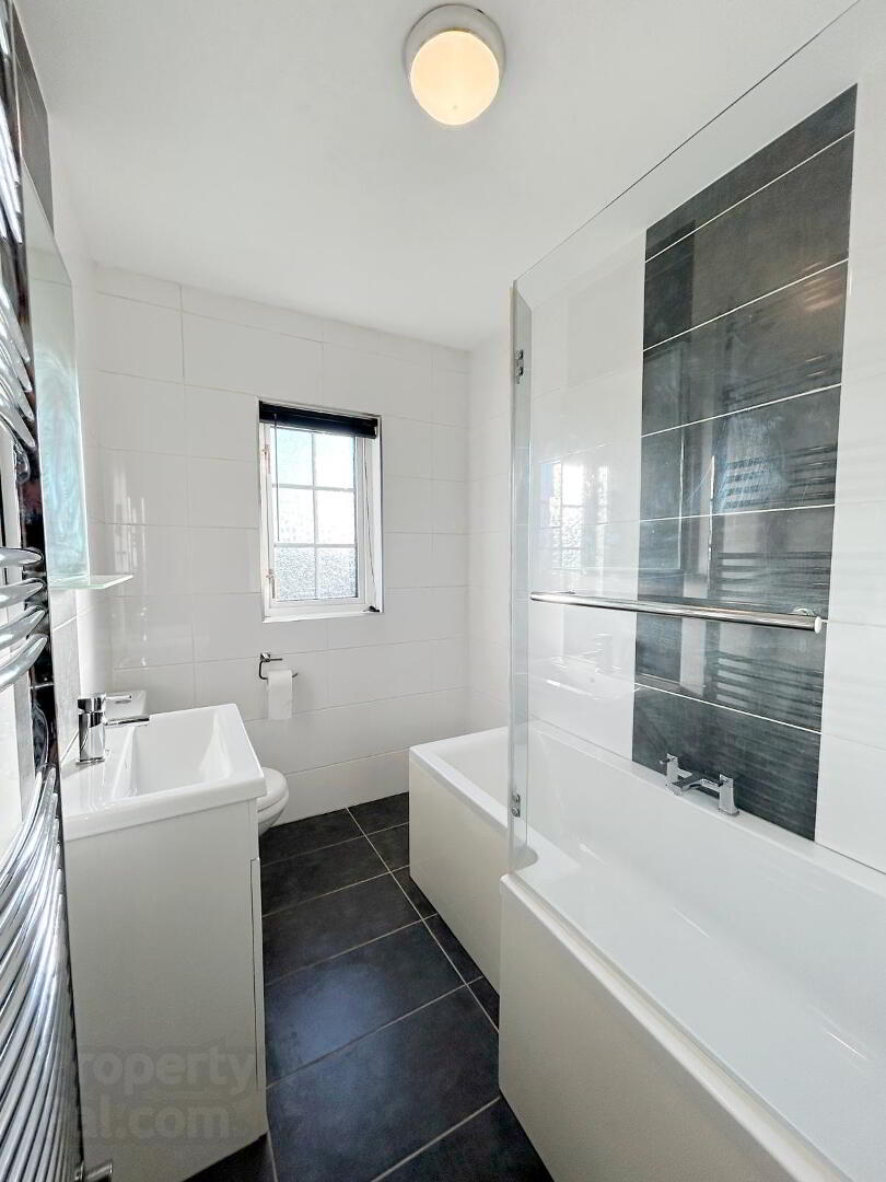 23 Knockgreenan Avenue 13 of 16
