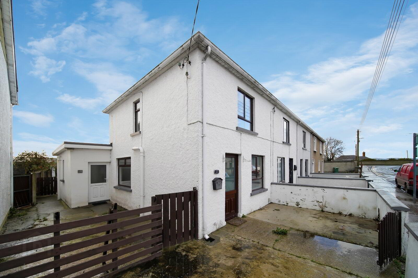 17 Saint Columba's Avenue 28 of 31
