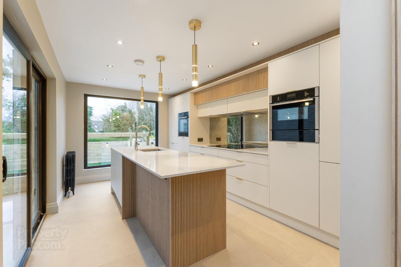 8 Church Avenue 9 of 34