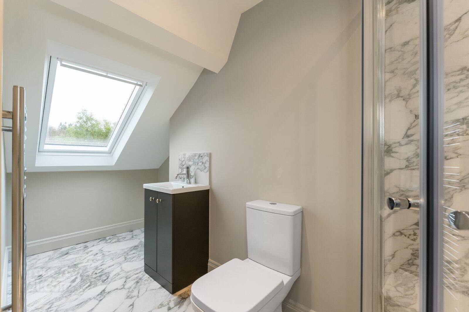 8 Church Avenue 26 of 34