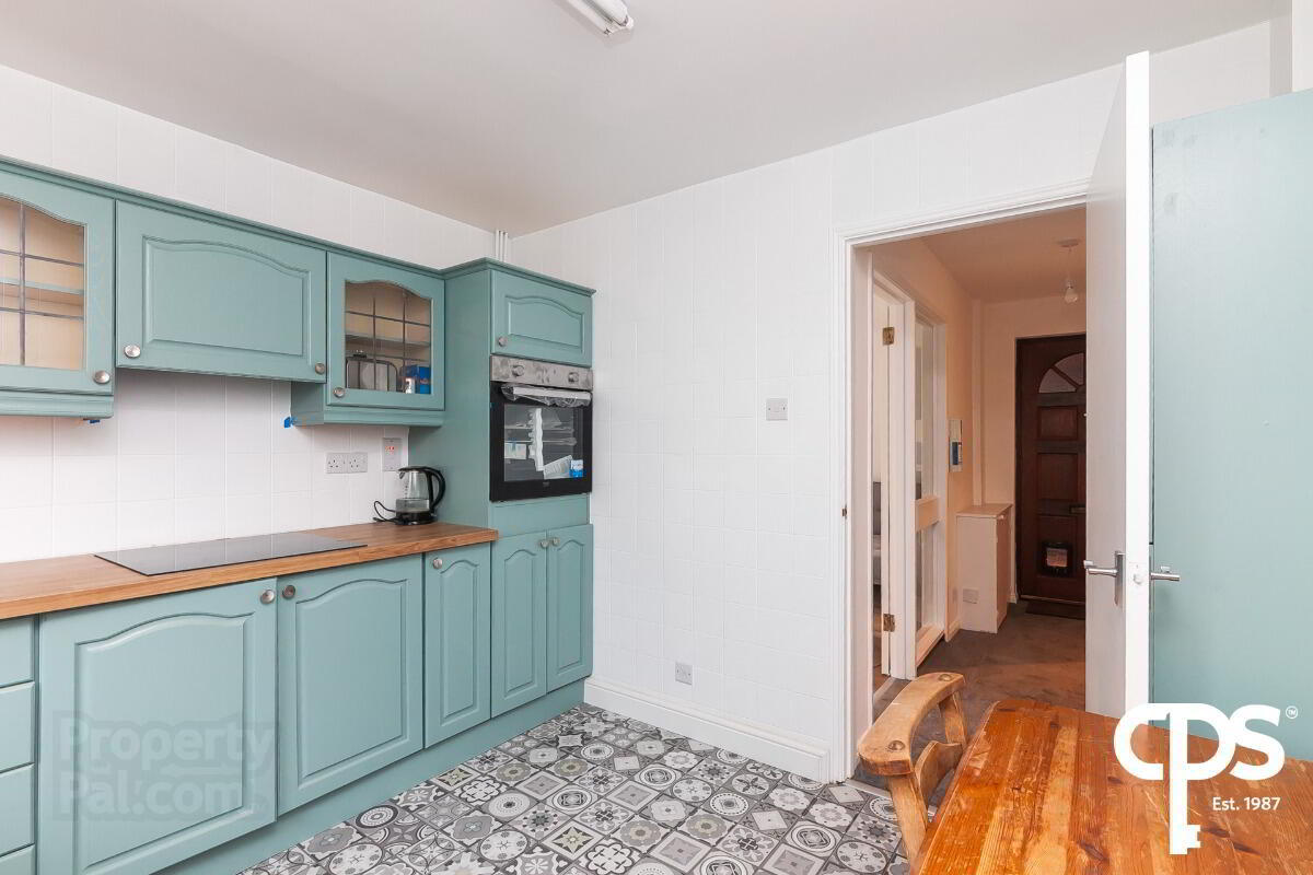 Flat 4 Fir Grove, 82a Marlborough Park North 4 of 17
