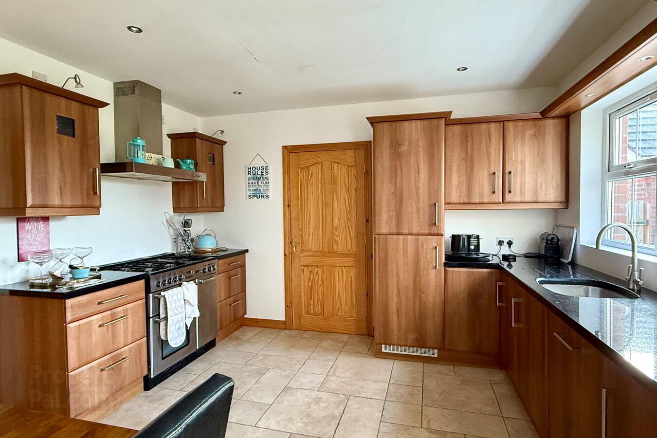 62 Lynden Gate 5 of 12