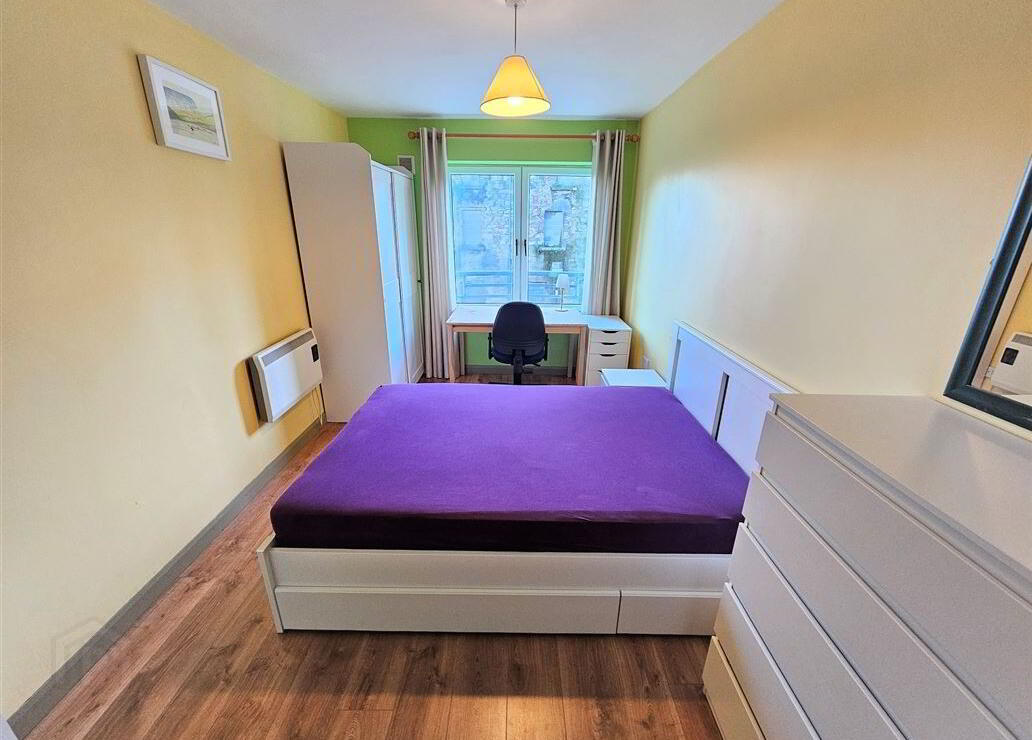 202 Harbour Court 9 of 14