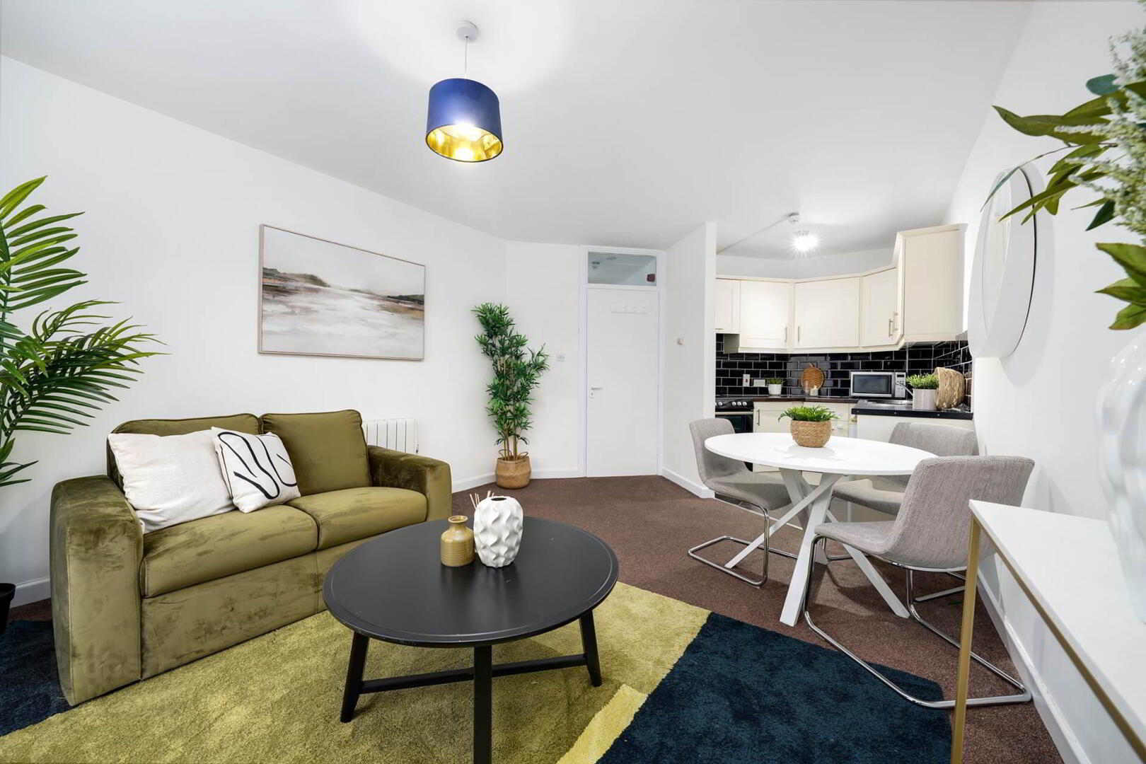 Apartment 15 Kingston Lodge 6 of 14