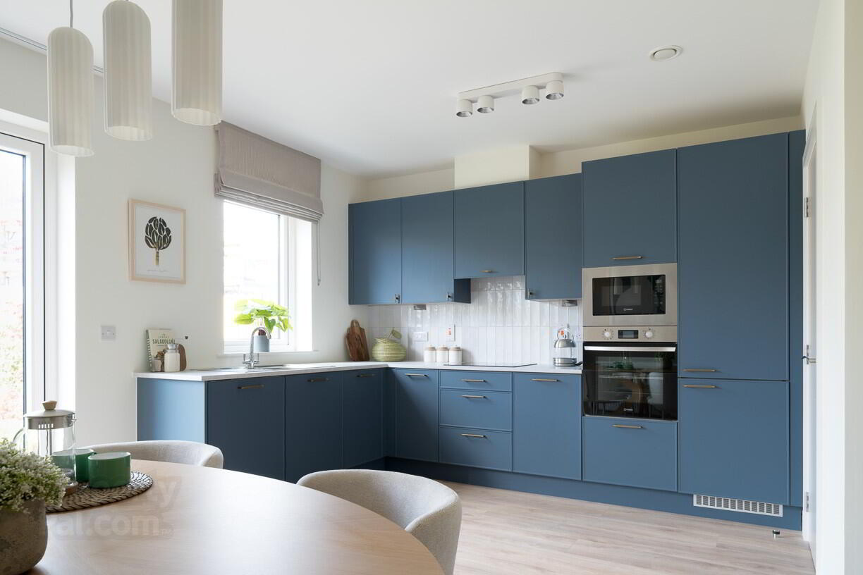 Three Bedroom Semi Detached 4 of 6