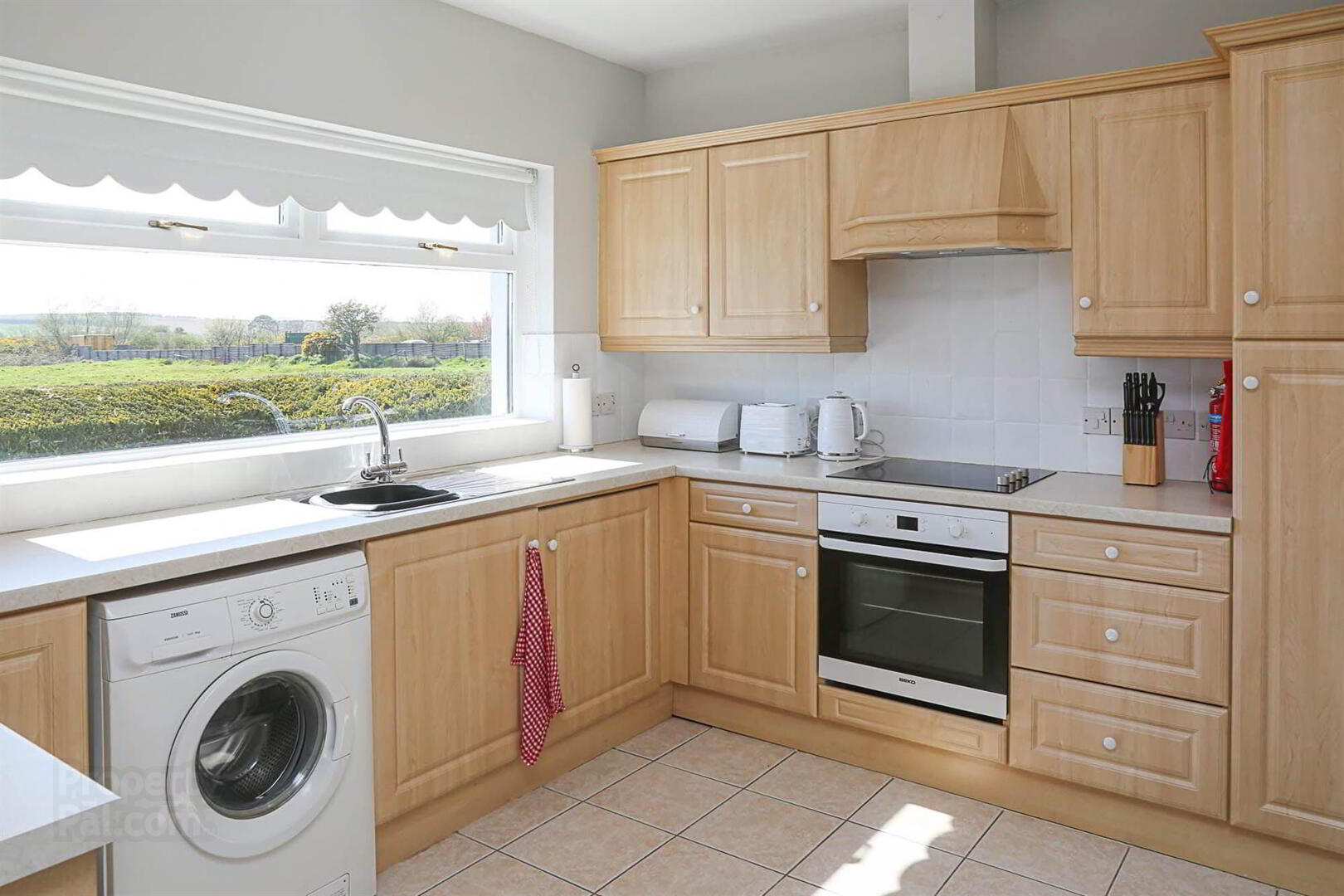 "Briglane Cottage", 32b Quarter Road 29 of 38