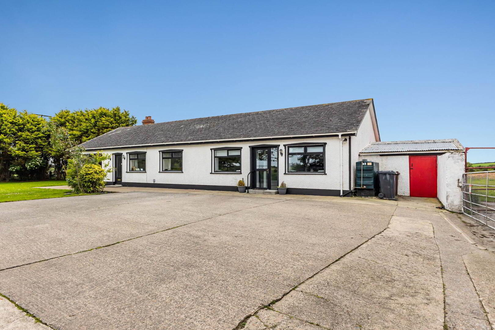 "Briglane Cottage", 32b Quarter Road 3 of 38