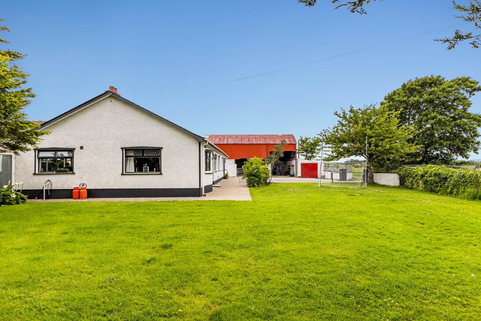 "Briglane Cottage", 32b Quarter Road 4 of 38