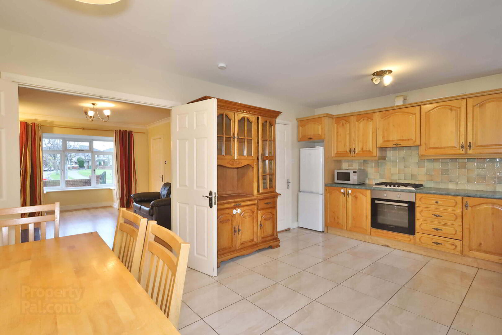 20 Oak Vale 4 of 16