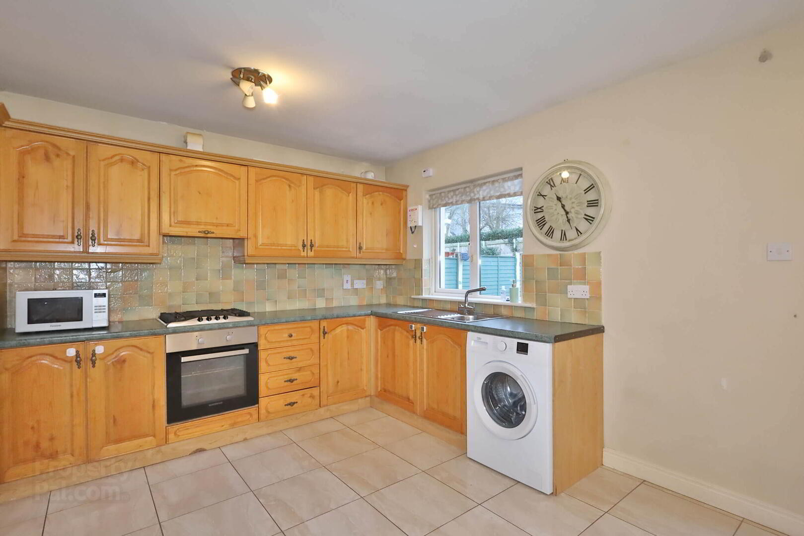 20 Oak Vale 5 of 16