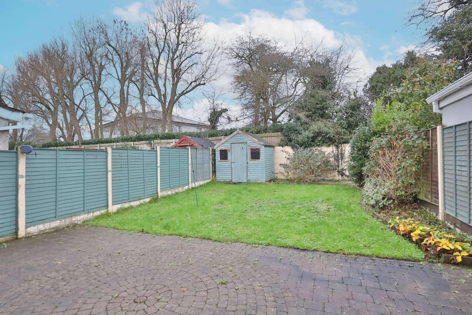 20 Oak Vale 13 of 16