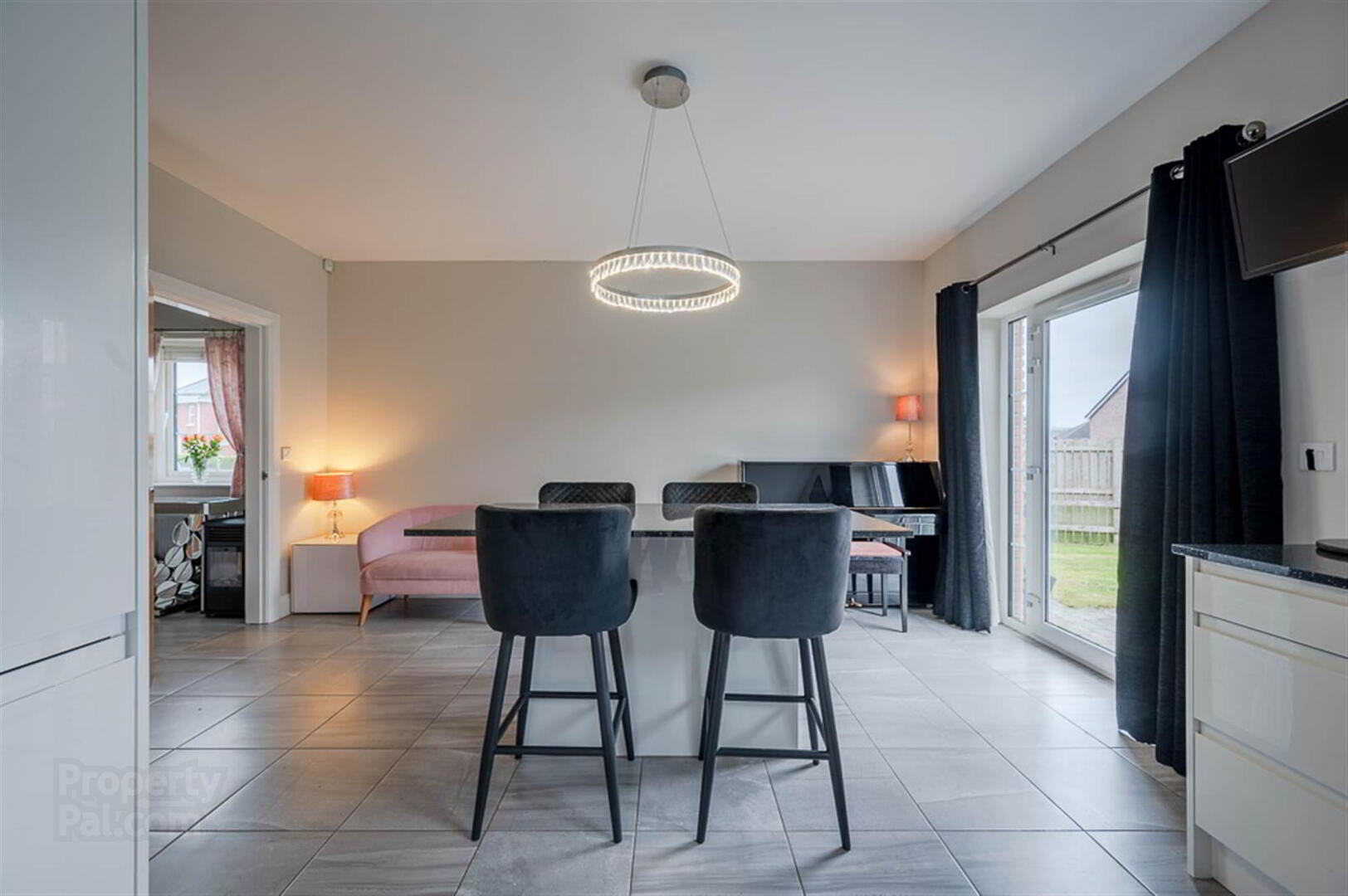 10 Millreagh Close 14 of 28