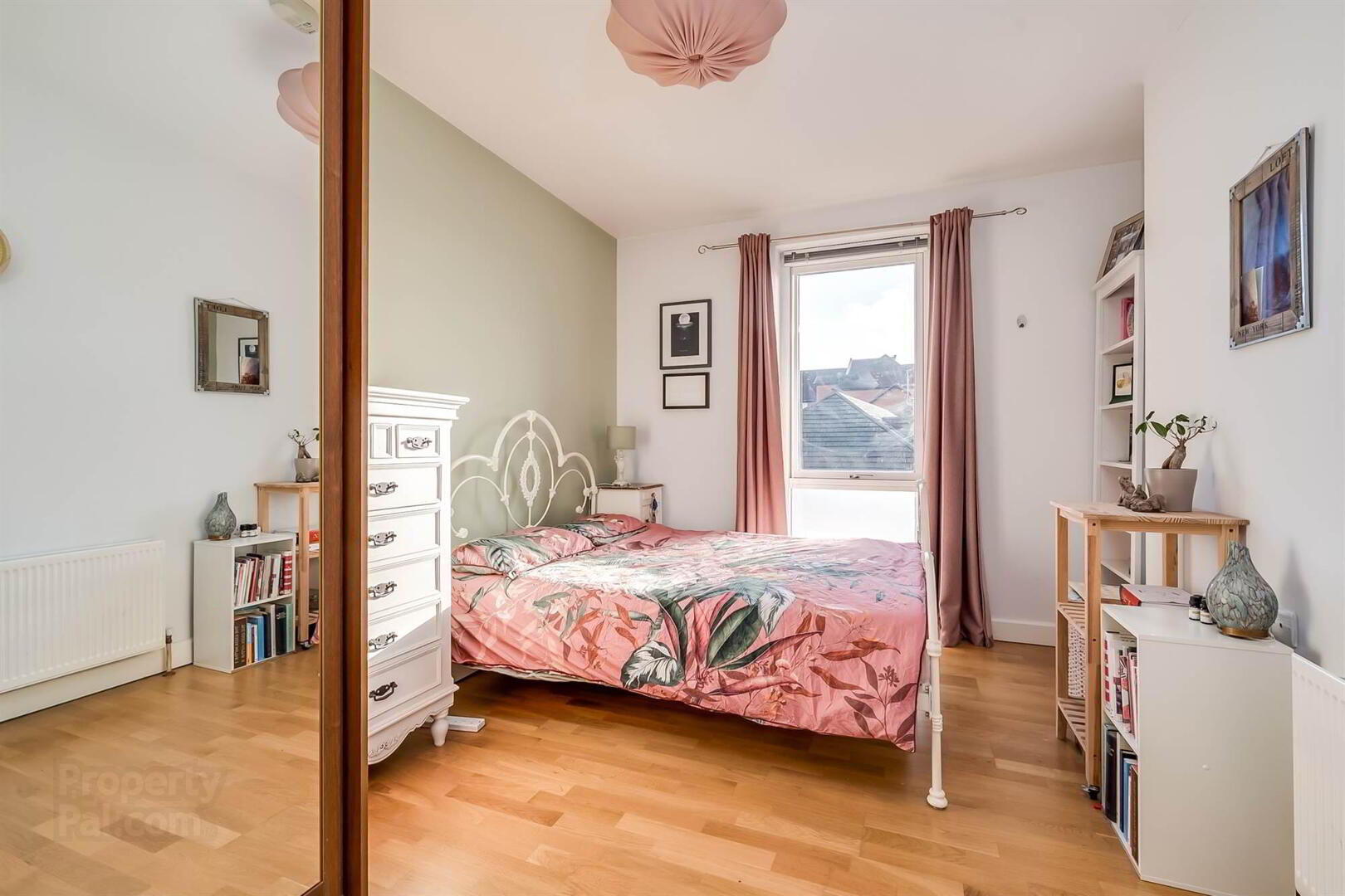 Apt 23 The Stern Building, 37 Annadale Embankment 18 of 22
