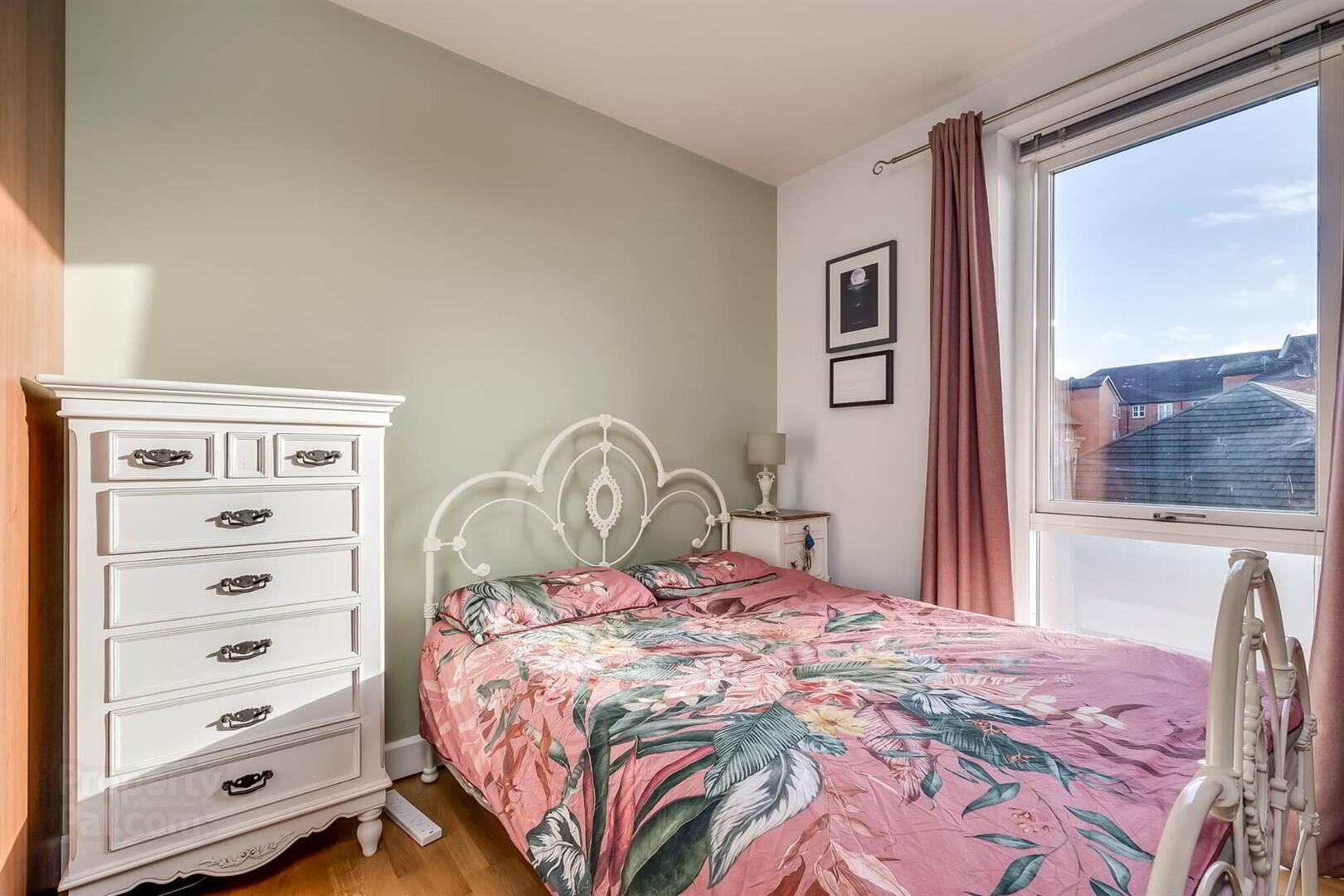 Apt 23 The Stern Building, 37 Annadale Embankment 16 of 22