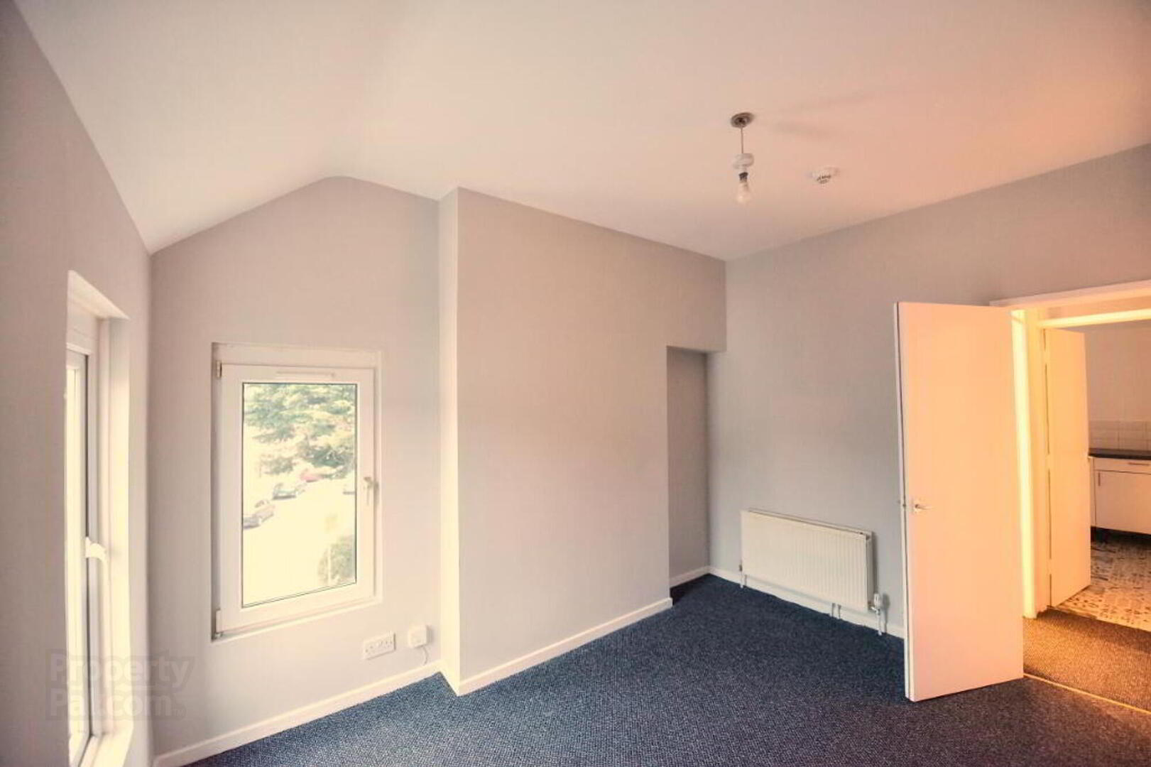 Flat 2, 48 Southwell Road 4 of 6