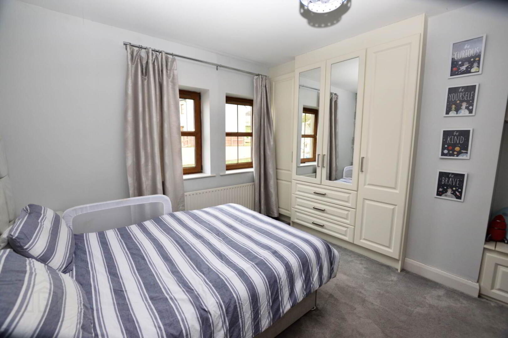 54 Daisyhill Manor 13 of 14