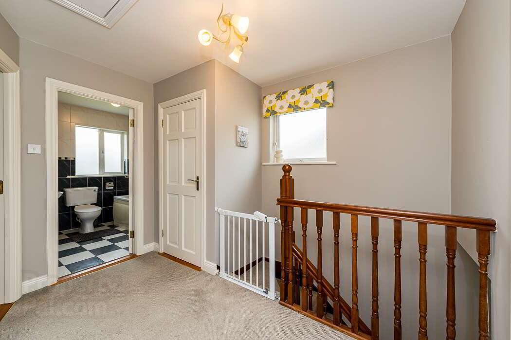 42 Chestnut Grove 12 of 21