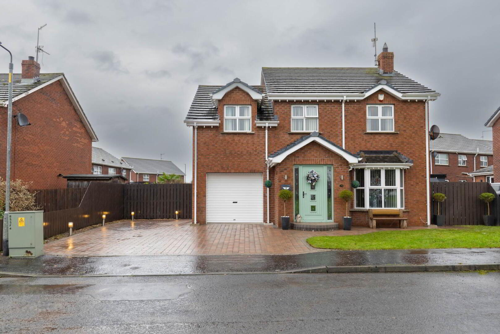 38 Larkfield Meadows