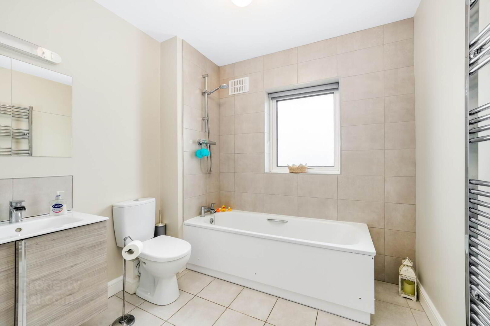 33 Dunville Way 25 of 31