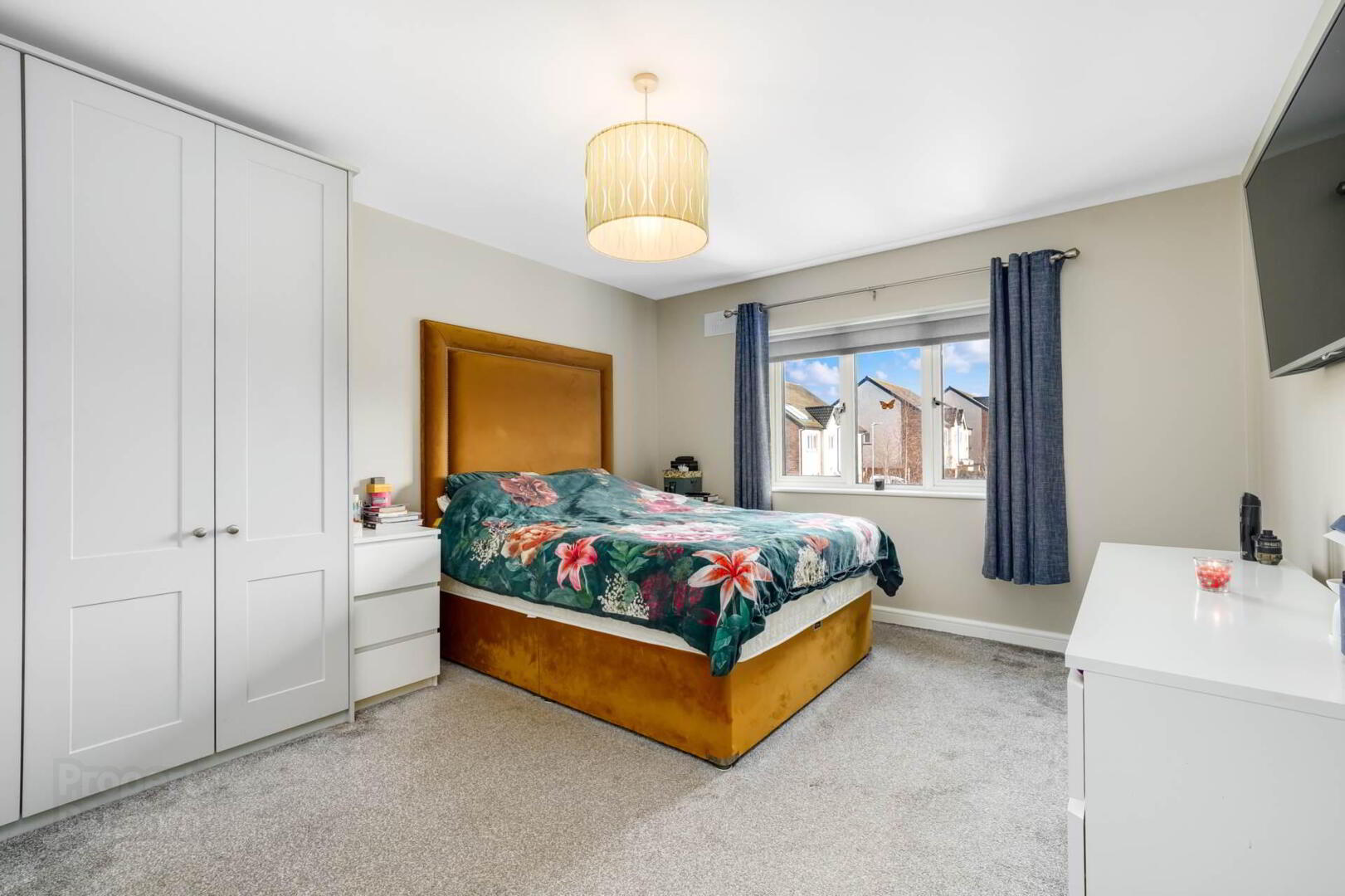 33 Dunville Way 19 of 31